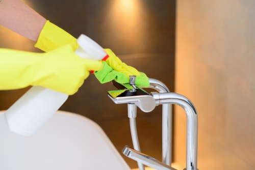 Steam carpet cleaning for a modern Canary Wharf apartment carpet
