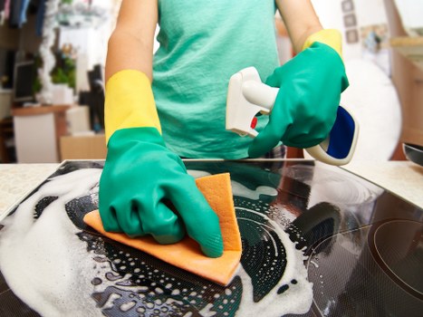 Stain removal for modern residential interiors in Canary Wharf